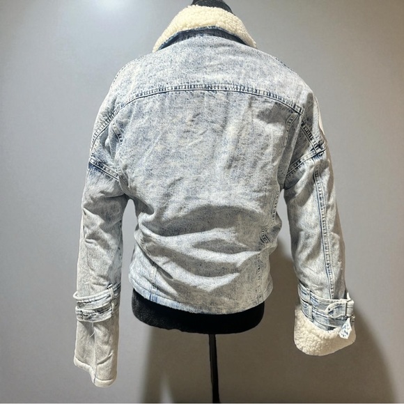 Mebon Sherpa-Lined Denim Jacket NWT Blue Acid Wash Jean Coat Size L - Picture 4 of 10